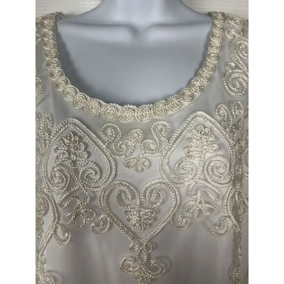 Cal Style Ivory Embroidered Beaded Blouse Women’s Size Medium - Picture 3 of 9